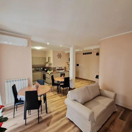 L'incanto Intero Apartment *